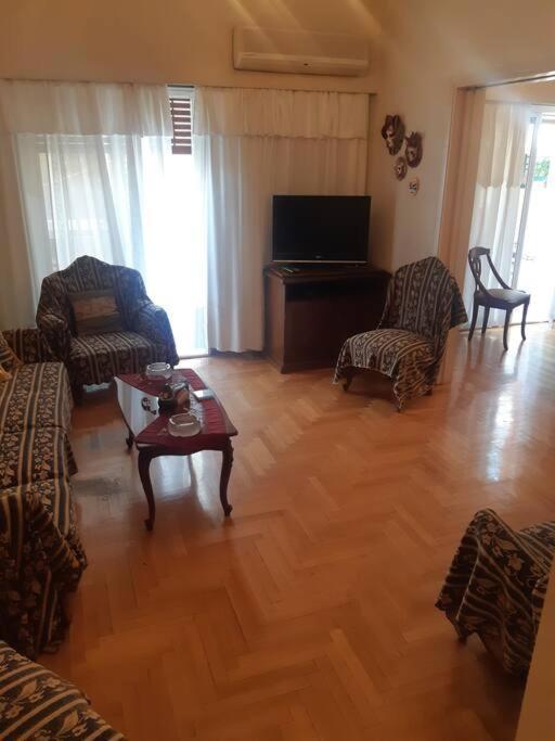 Classical Apartment At Lycabetus Hill Atena Exterior foto